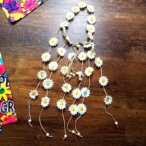 Set 2 floral headband,and 1 feathers, 1 hippie sunglasses